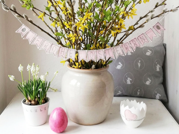 Mini Wimpelkette Frohe Ostern - ITH-Stickdatei